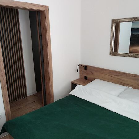 Apartament Joanna อุสทรอน ภายนอก รูปภาพ